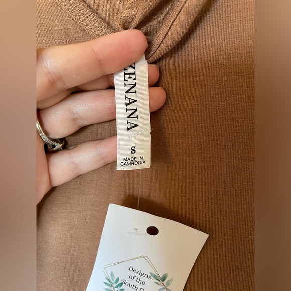 NWT Zenana Brown Reversible Spaghetti Strap Stretchy Flowy Cami Tank - Picture 4 of 8